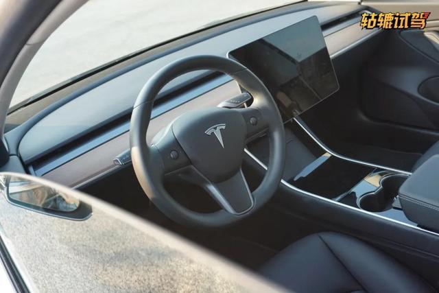 比亚迪/特斯拉/小鹏大乱斗，续航超700公里就能当老大了吗？