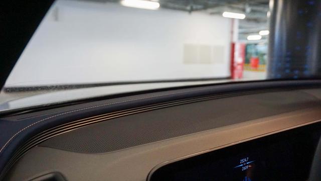 试完奔驰EQC/奥迪e-tron，特斯拉是个弟弟