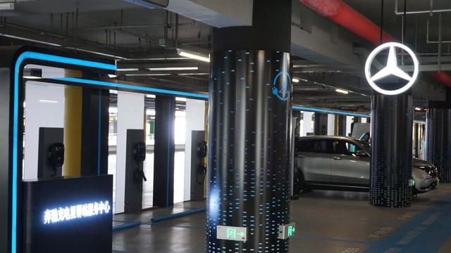 试完奔驰EQC/奥迪e-tron，特斯拉是个弟弟