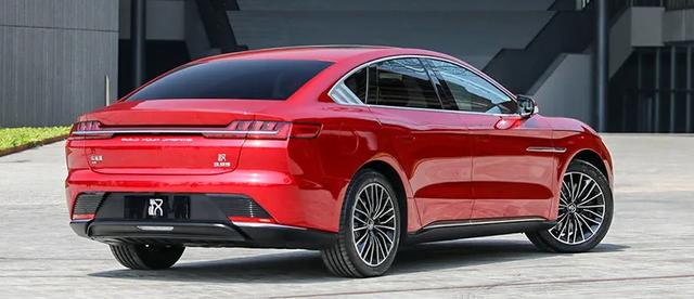 集齐了比亚迪所有的先进技术，这款车能否为中国品牌争一口气呢？