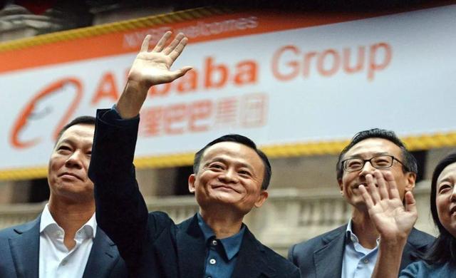 美国欲打压中国企业，京东果断出击，一场新的较量正来临