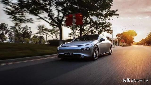 本田1.5L混动终于国产！特斯拉降至27万！这9款新车你不容错过