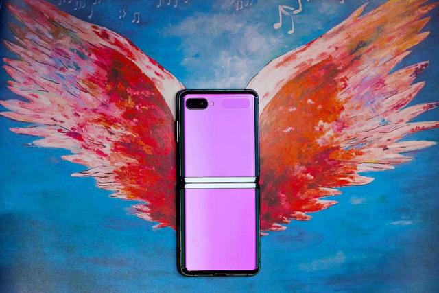 售价11999元，销量破十万，如今第二代专利曝光，华为如何抗衡？