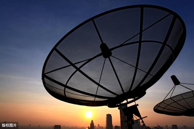 我们玩手机的时候，不小心为地球造了保护罩！