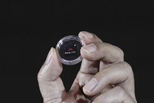 不止是快！千里隔空做手术，顺手捧出叉车网红……信息量太大