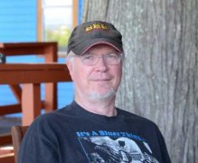 亚马逊开除抗议者，副总裁愤而辞职：不想在这鸡屎公司干了