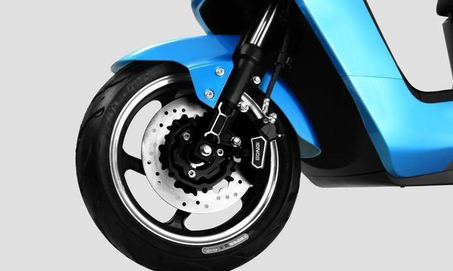 高速电摩新品——松吉H1，配智能APP，极速84，最大续航100km