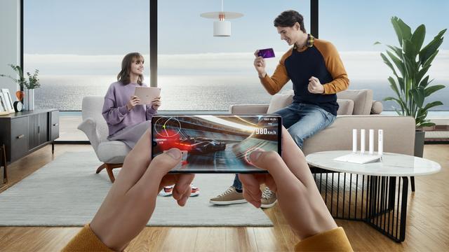 家里无线网升级华为Wi-Fi 6+，峡谷天神下凡一锤四，队友直喊666