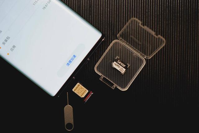 雷克沙nCARD上手：华为专利授权，告别存储不够的尴尬