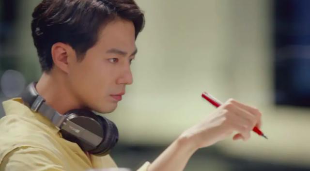 阅文作者“新”合同：压死骆驼的最后一根稻草？