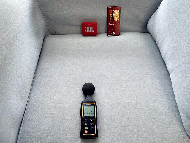 小身材大音量，JBL GO2是真正的广场舞神器？