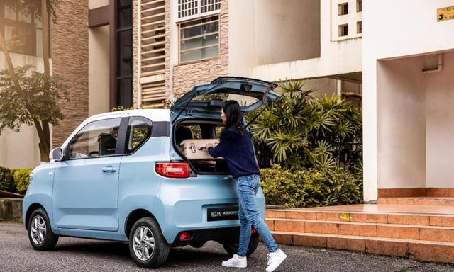 五菱推纯电动，售价不到3万，每分钟卖出1.2台，自称人民的代步车