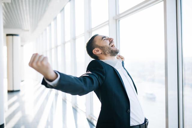 雷军：KPI已过时 小米从不用！KSF让员工拼命干，为自己干