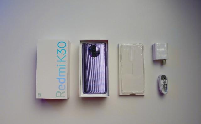 不懂行先看内存+运存，略懂行会看摄像头+处理器？内行人却这样说