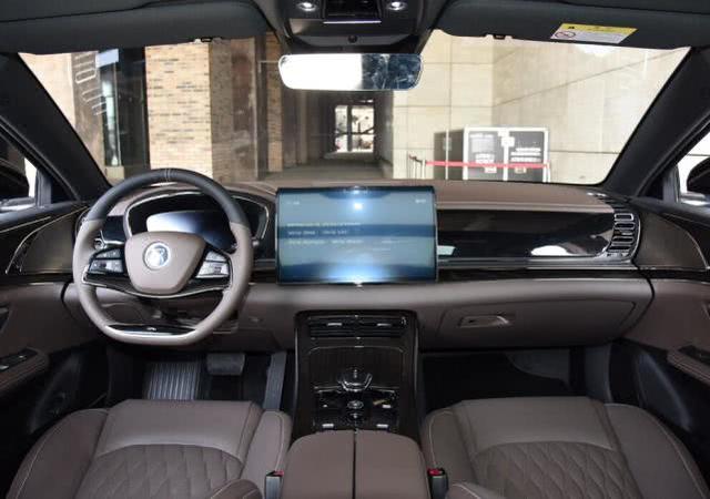 比亚迪汉燃油版实车曝光？整体气质很“奥迪”，有望15万左右起售