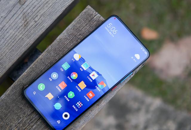 超过iPhone11和华为P40Pro，小米这款机型拿下了5G销量的冠军