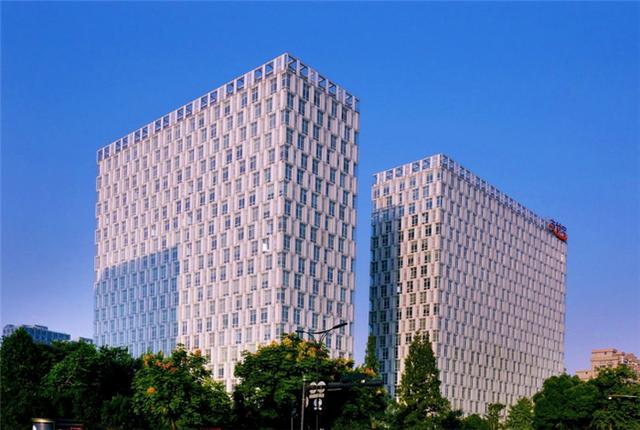 马云用12亿建支付宝大楼，为啥不选北上广，却偏爱这个二线城市？