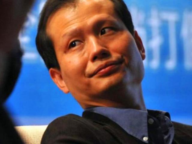 华为再次迎来危难时期！曾经“捅刀”华为的3个人，如今怎样了？