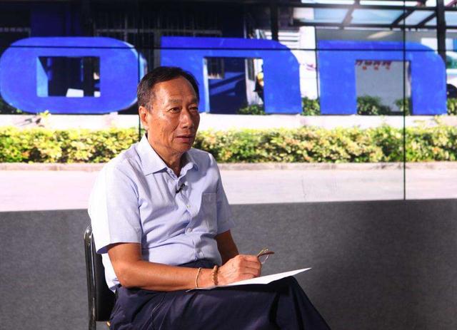 华为危难时刻，这3个在背后“捅刀子”的中国人，如今怎样了？