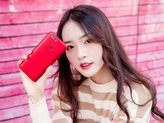 中国移动已经20年了，10年以上的老用户，将获得这4大“特权”