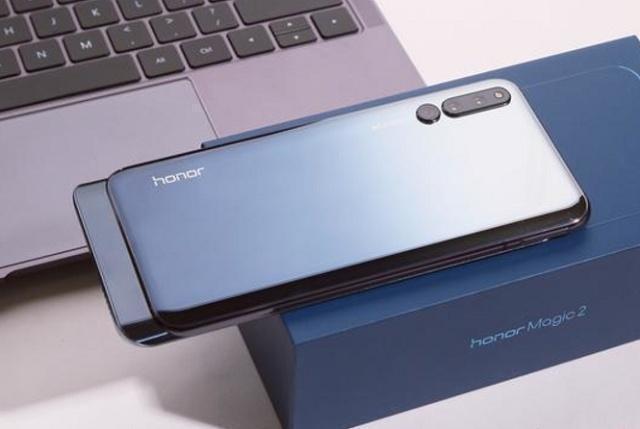 从4299元降至2099元，麒麟980＋40W，售价腰斩却已无人问津