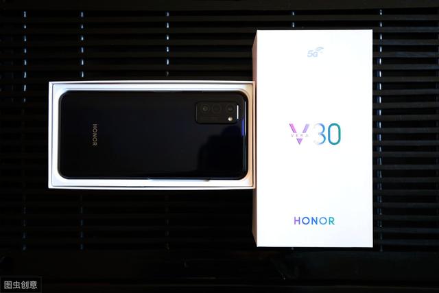 荣耀play4pro 也许回到了play一代的效果