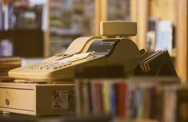 小米劲敌！美国高销量手持吸尘器，有它能节省 70% 清洁时间