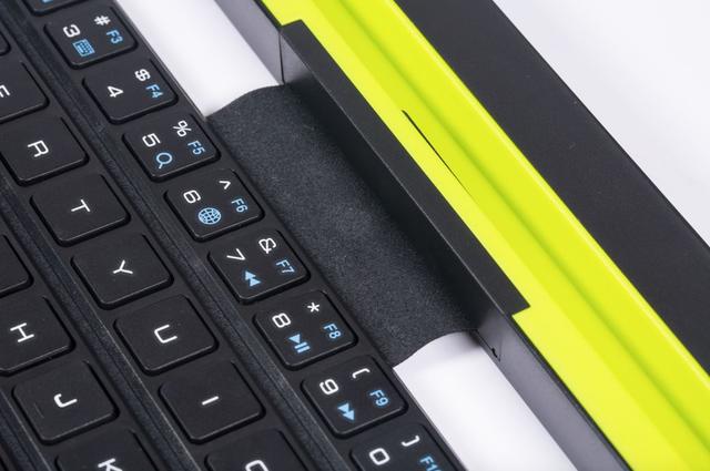 抢先罗技！1 秒收纳，同时连接 3 款设备，这样的键盘谁不想要？