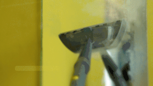 10 年顽固污渍，一喷就干净？