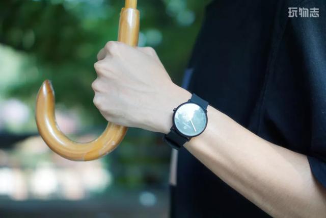 火爆海外的高颜值智能手表，价格还没有 Apple Watch 的零头？