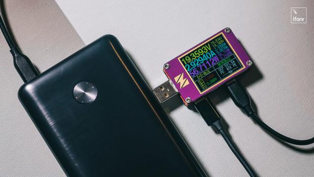 Anker PowerCore III Elite 26k 移动电源：多设备用户的新选择