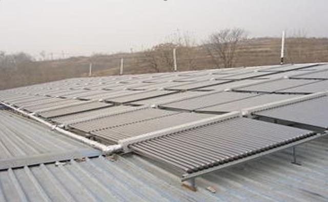 如今家家户户不流行安装电热水器，都用太阳能热水器，环保又实用