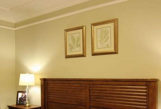 墙面刷乳胶漆，色泽不均匀后果很严重，务必注意起来，避免发生