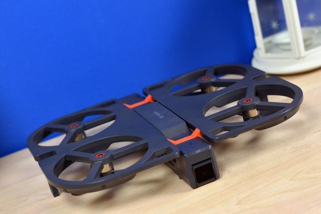 iDol智能飞行器，支持航拍，上帝模式的效果如何？