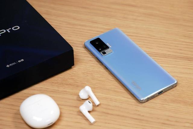 vivo X50 Pro综合评测：颜值党与拍照党的首选