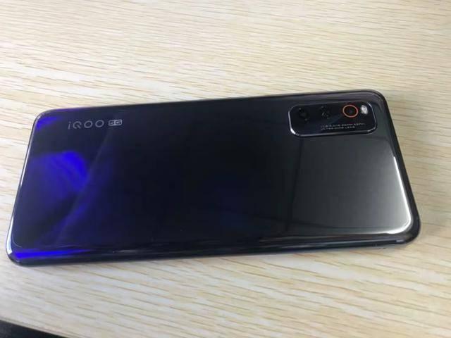 买手机喜欢跟风，这三款机型我劝你别盲目选择