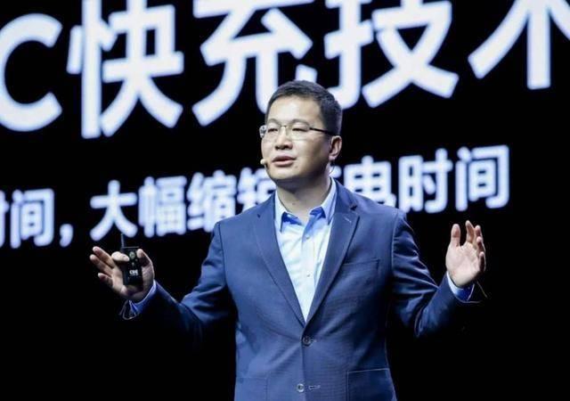 荣耀包揽京东618手机销量前三 仍被卢伟冰嘲讽省成本未配双频WiFi