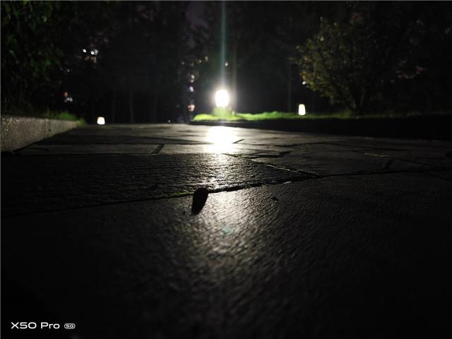 vivo X50 Pro评测：超感微云台加持，高颜值轻薄旗舰