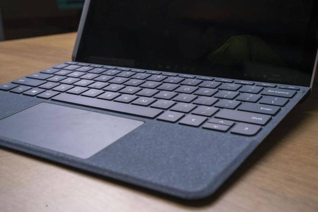强调性能配置的今天，Surface Go 2创出一条属于自己的路