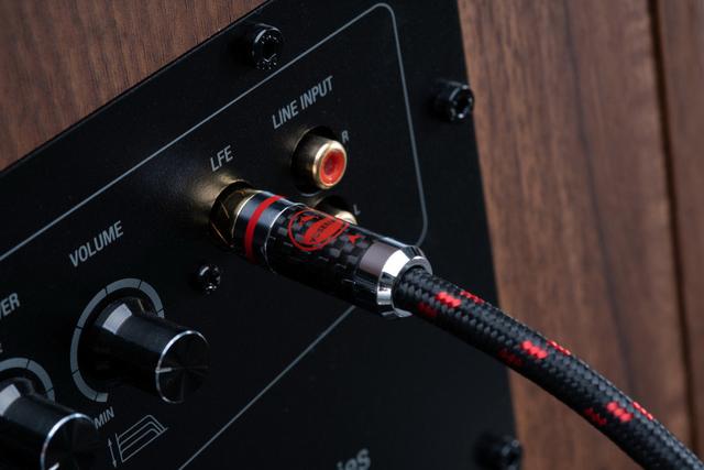 家庭影院功放连接低音炮，使用的同轴线有哪几种选择呢？金枪鱼发