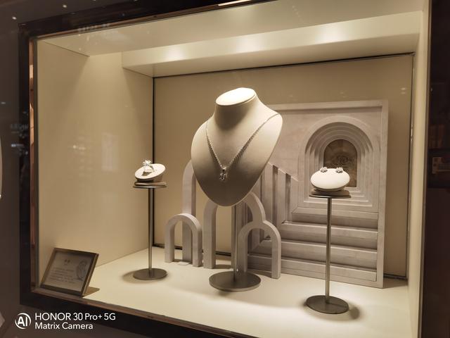 AI精彩瞬间怎么玩？用荣耀30 Pro教你捕捉动态画面