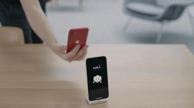 去年，苹果在 iPhone 11 上偷偷装了一颗神秘芯片