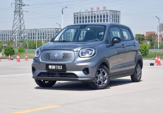 微型车再添“新将”，全新零跑T03登场，配双液晶大屏，6.58万起
