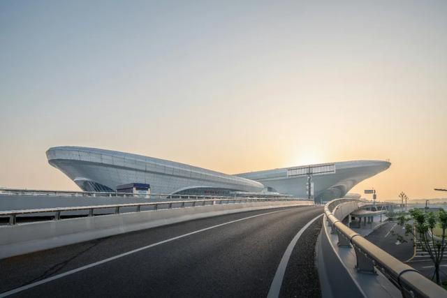 鲁南高铁日照至曲阜段，7大站房最新实景美图来了