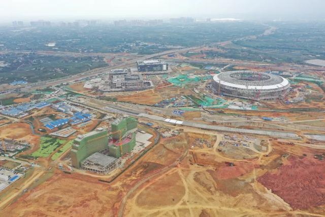 成都大运主场进入内装阶段，建筑形如“飞碟”