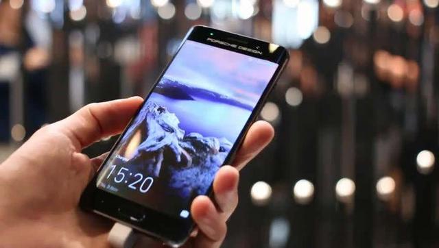 手机卡顿不能只清理表面垃圾，关掉这个开关，比新手机还好用