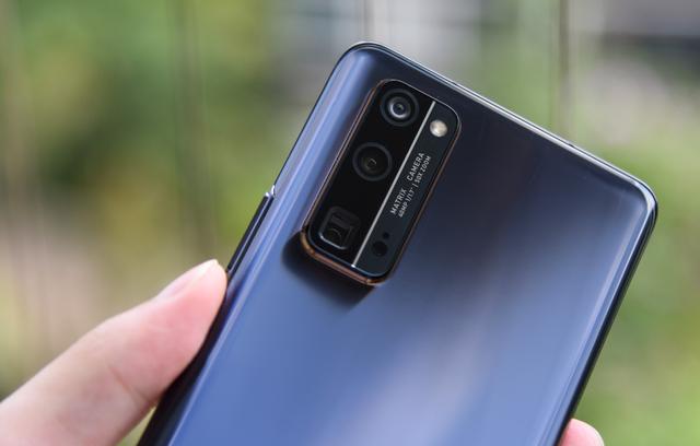 从4399跌到4089，从高端市场跌到中端市场，网友：终于等到了