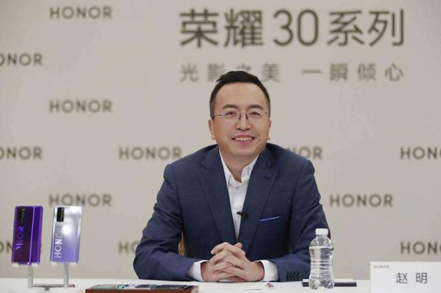 从4399跌到4089，从高端市场跌到中端市场，网友：终于等到了