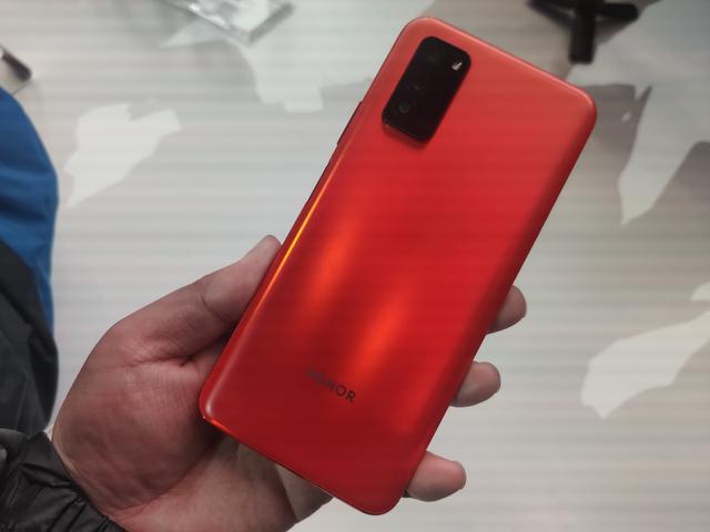 最便宜华为麒麟990诞生，4200mAh+5G全网通，再次成为用户宠儿