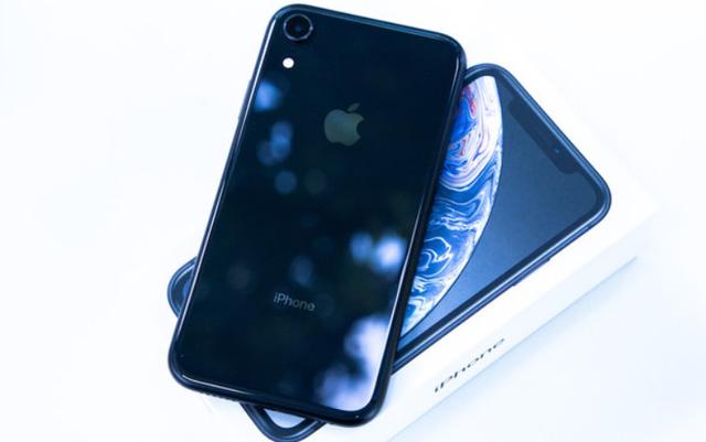 从6499降到3999，从高端市场跌到中端市场，网友：终于等到了